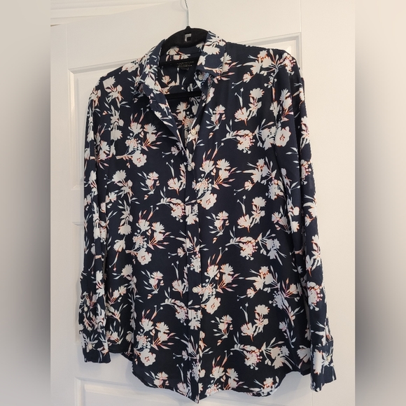 Banana Republic blouse - Picture 1 of 3